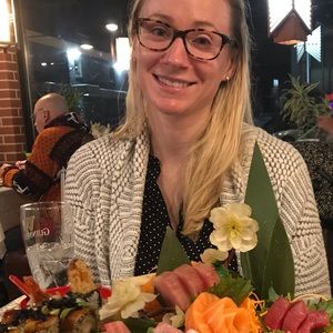 Meet your Posher, Elizabeth